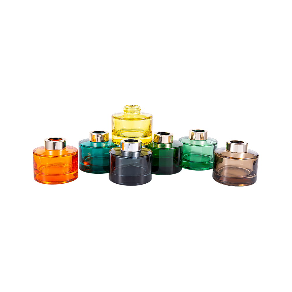 100 ml kleurgecoate diffuserfles met 28 mm grote UV-aluminium dop